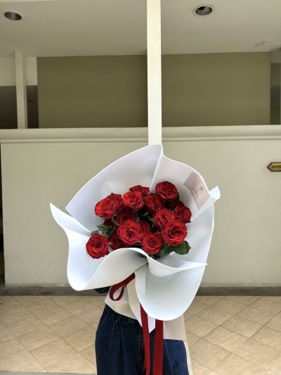 20 Red Roses Bouquet  | Trendy Wrapping