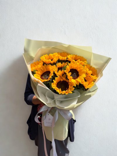 10 Sunflower Bouquet