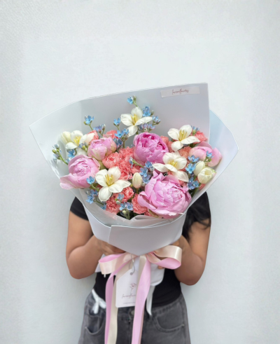 Peonies Mix Bouquet - Soft Girl
