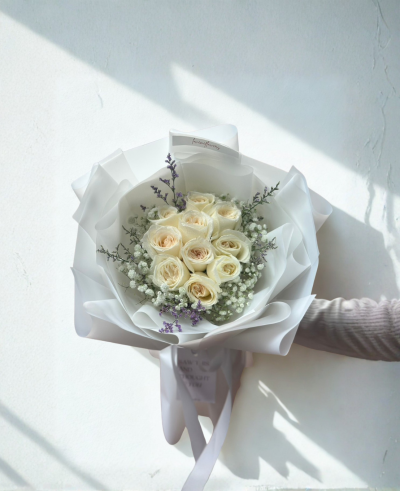 10 White Rose Baby's Breath Elegance Bouquet