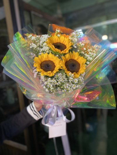 Sunflower mini bouquet