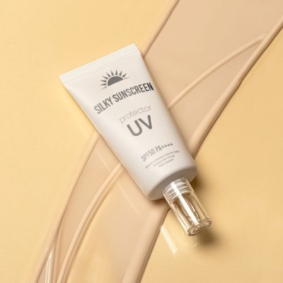 Silky Sunscreen SPF50 PA++++