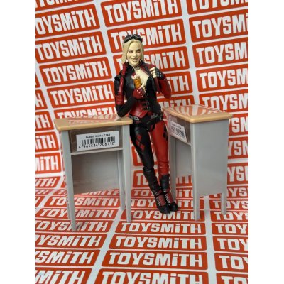 [พร้อมส่งในไทย] โต๊ะยืนจิ๋ว โต๊ะทรงสูงจิ๋ว สเกล 1/12 สำหรับโมเดลฟิกเกอร์ เฟอร์นิเจอร์จิ๋ว ของจิ๋ว
