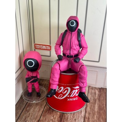 [พร้อมส่งในไทย] ถังโค้กจิ๋ว ถังโลหะลายโค้ก ถังใส่ปากกา ของตกแต่งโต๊ะทำงาน ของจิ๋ว