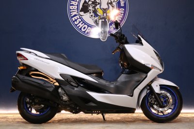SUZUKI BURGMAN 400 ปี 2020 สีขาว