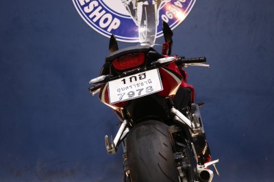 HONDA CBR650R ปี 2020 สีแดง ไมล์ 8,xxx