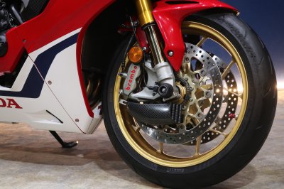 HONDA CBR1000RR SP