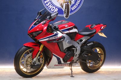 HONDA CBR1000RR SP