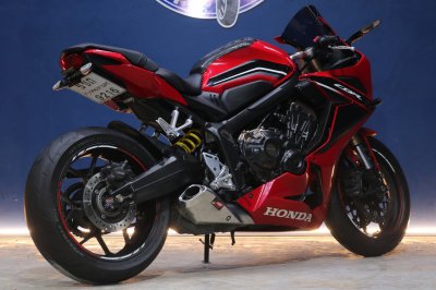 HONDA CBR650R ปี 2022 สีแดง