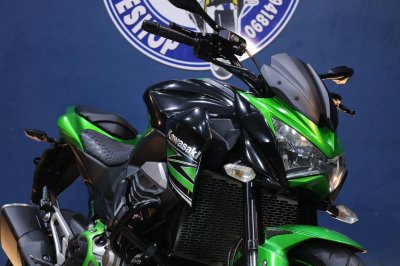 KAWASAKI Z800 ปี 2015 สีเขียว ไมล์ 8,xxx โล!!!