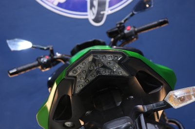 KAWASAKI Z800 ปี 2015 สีเขียว ไมล์ 8,xxx โล!!!