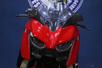 YAMAHA X-MAX 300 ปี 2022 สีแดง