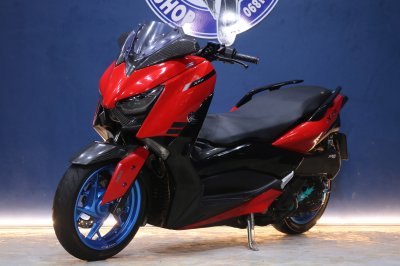 YAMAHA X-MAX 300 ปี 2022 สีแดง