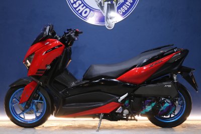 YAMAHA X-MAX 300 ปี 2022 สีแดง