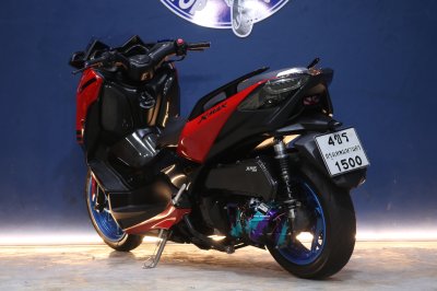 YAMAHA X-MAX 300 ปี 2022 สีแดง
