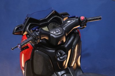 YAMAHA X-MAX 300 ปี 2022 สีแดง