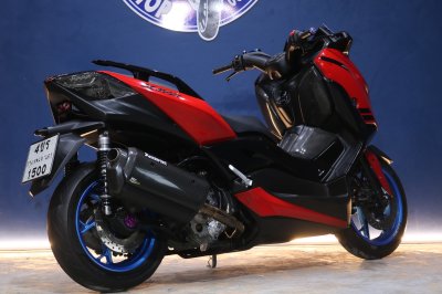 YAMAHA X-MAX 300 ปี 2022 สีแดง