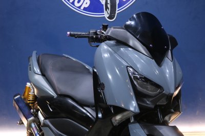 YAMAHA X-MAX 300 ปี 2021 สีเทา