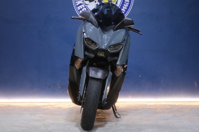 YAMAHA X-MAX 300 ปี 2021 สีเทา
