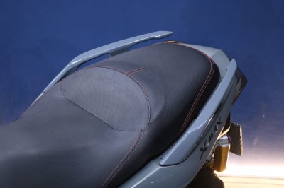 YAMAHA X-MAX 300 ปี 2021 สีเทา