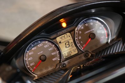 SUZUKI BURGMAN 400 ปี 2020 สีขาว