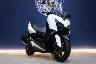 YAMAHA X-MAX 300 ปี 2022 สีขาว