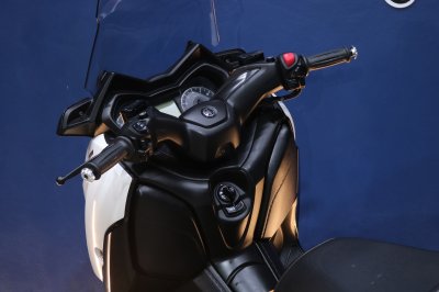 YAMAHA X-MAX 300 ปี 2022 สีขาว