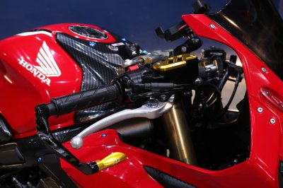 HONDA CBR650R ปี 2020 สีแดง ไมล์ 3,xxx โล!!!