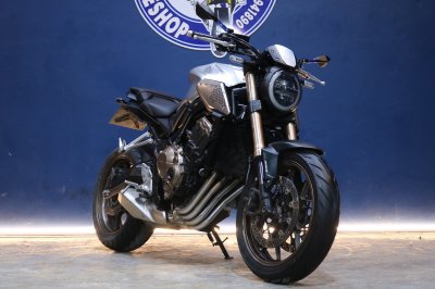 HONDA CB650R ปี 2020 สีเทา ไมล์ 9,xxx โล!!