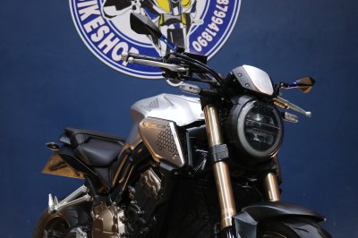 HONDA CB650R ปี 2020 สีเทา ไมล์ 9,xxx โล!!