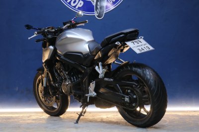 HONDA CB650R ปี 2020 สีเทา ไมล์ 9,xxx โล!!
