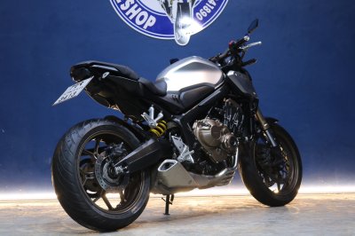 HONDA CB650R ปี 2020 สีเทา ไมล์ 9,xxx โล!!