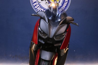 YAMAHA X-MAX 300 ปี 2021 สีแดง