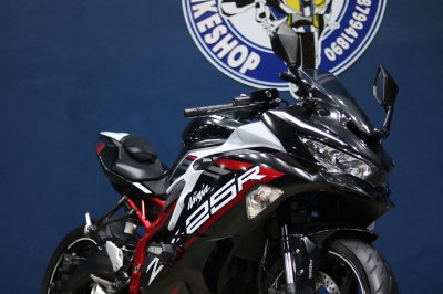 KAWAZAKI ZX-25R SE ปี 2020 สีดำ วิ่งเพียง 2,xxx