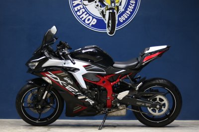 KAWAZAKI ZX-25R SE ปี 2020 สีดำ วิ่งเพียง 2,xxx