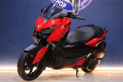 YAMAHA X-MAX 300 ปี 2022 สีแดง