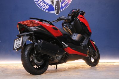 YAMAHA X-MAX 300 ปี 2022 สีแดง