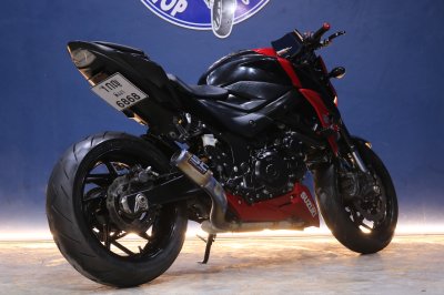 SUZUKI GSX-S750 ปี 2018 สีแดง