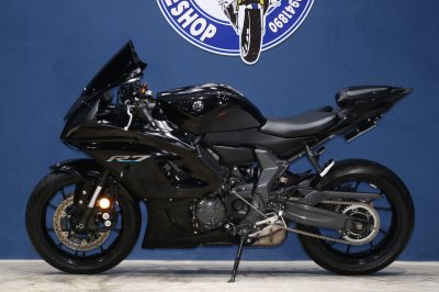 YAMAHA YZF-R7 ปี 2023 สีดำ วิ่งเพียง 2,3xx