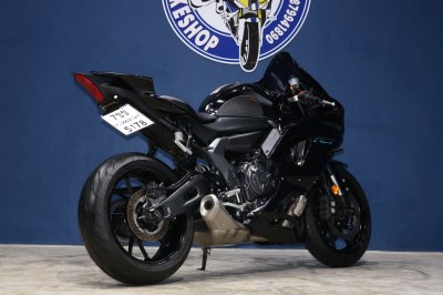 YAMAHA YZF-R7 ปี 2023 สีดำ วิ่งเพียง 2,3xx