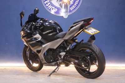 KAWASAKI NINJA 400 ปี 2019 เทา ดำ