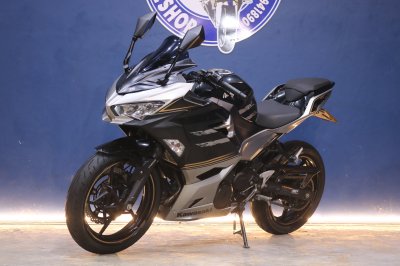 KAWASAKI NINJA 400 ปี 2019 เทา ดำ