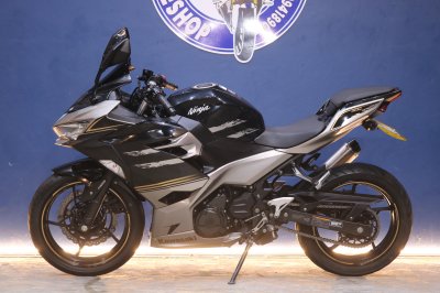 KAWASAKI NINJA 400 ปี 2019 เทา ดำ