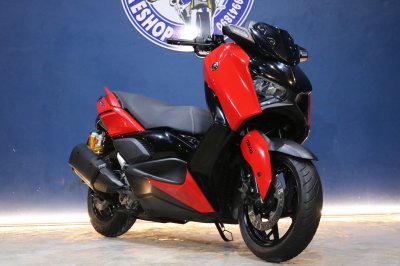 YAMAHA X-MAX 300 ปี 2023 สีแดง