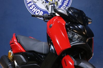 YAMAHA X-MAX 300 ปี 2023 สีแดง