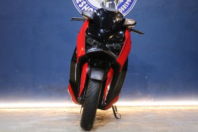 YAMAHA X-MAX 300 ปี 2023 สีแดง