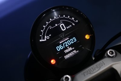 TRIUMPH TRIDENT 660 ปี 2021