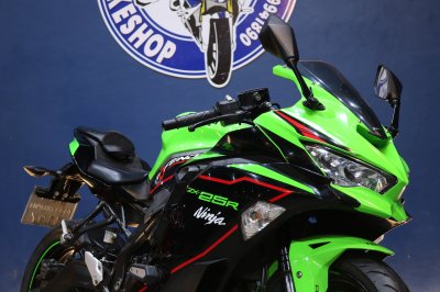 KAWASAKI ZX-25R SE ปี 2021 เขียว ดำ