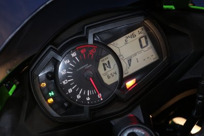 KAWASAKI ZX-25R SE ปี 2021 เขียว ดำ