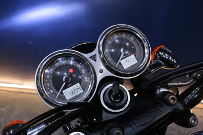 TRIUMPH BONNEVILLE T100 ปี 2018 จด 2019